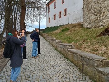 Při prohlídce zámku Žirovnice