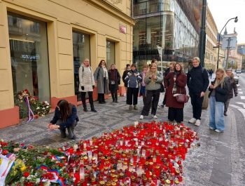 Pražská historická exkurze – připomínka odvahy, obětí i hodnot svobody
